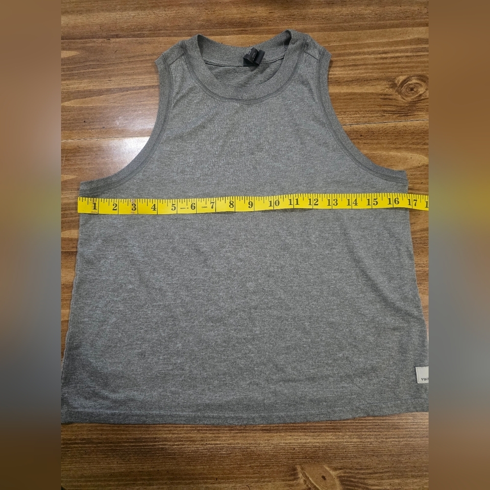 Vuori Heather Gray Women's Muscle Tee - Picture 7 of 7